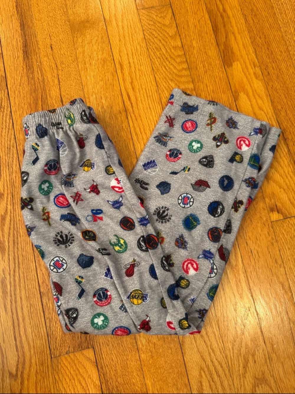 NBA Youth Boys Grey Pajama Pants with Red and Blue Logos Size Medium